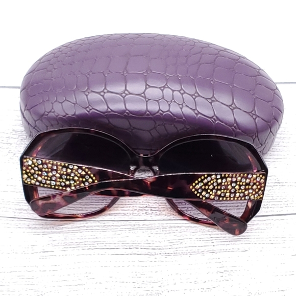 ⭐Carol Brodie Sunglasses and Case main image 6